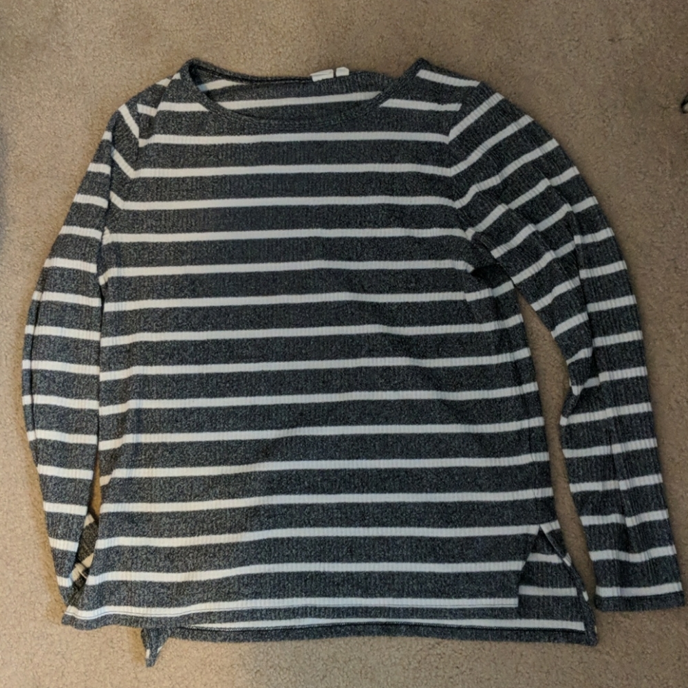Grey/white striped sweater